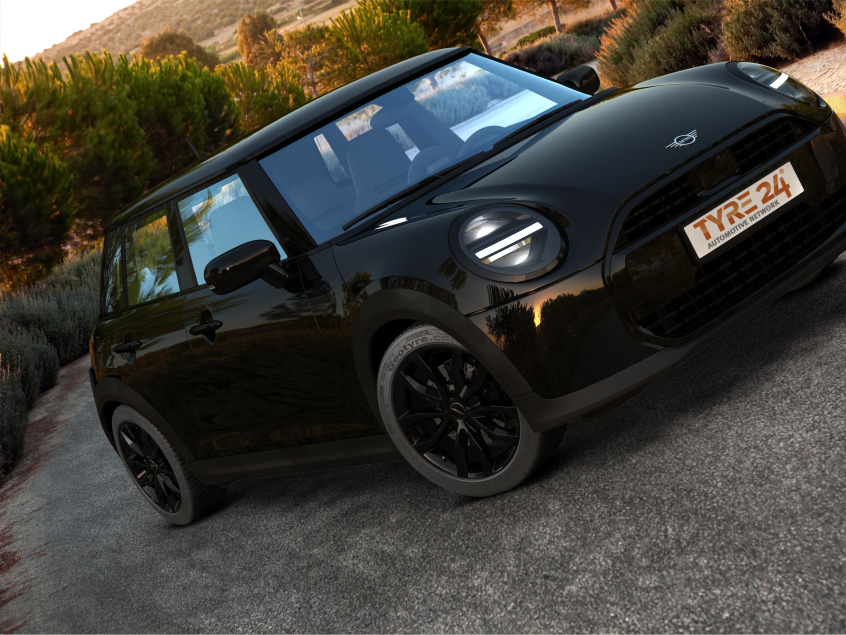 UTECA (U)|Schwarz 17