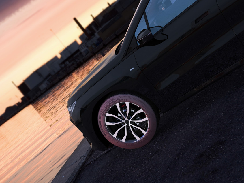 UTECA (U)|Schwarz Poliert 21