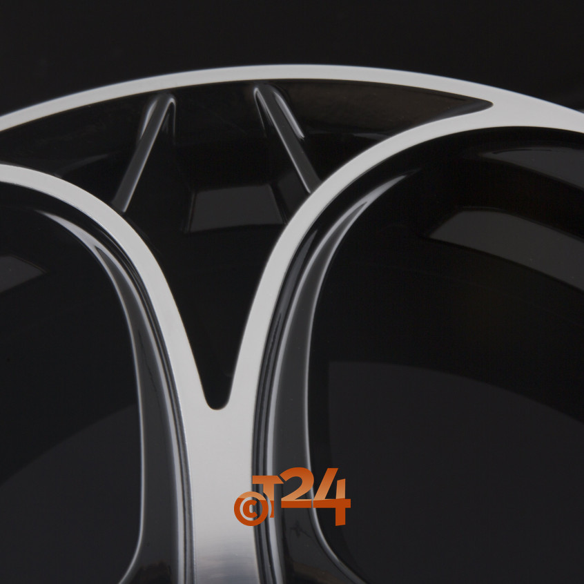 AC-520|Black Polished 18