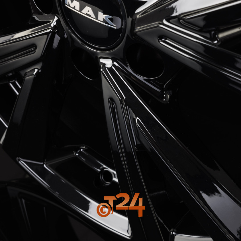 QVARZ|Gloss Black 17