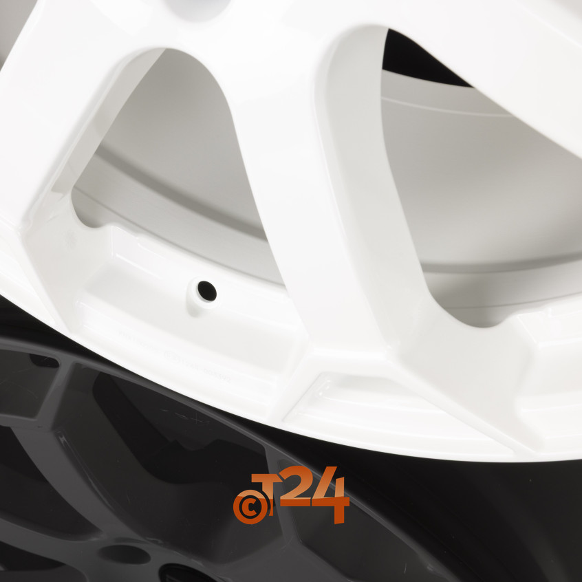 ZEPHYRUS|Glossy White 19