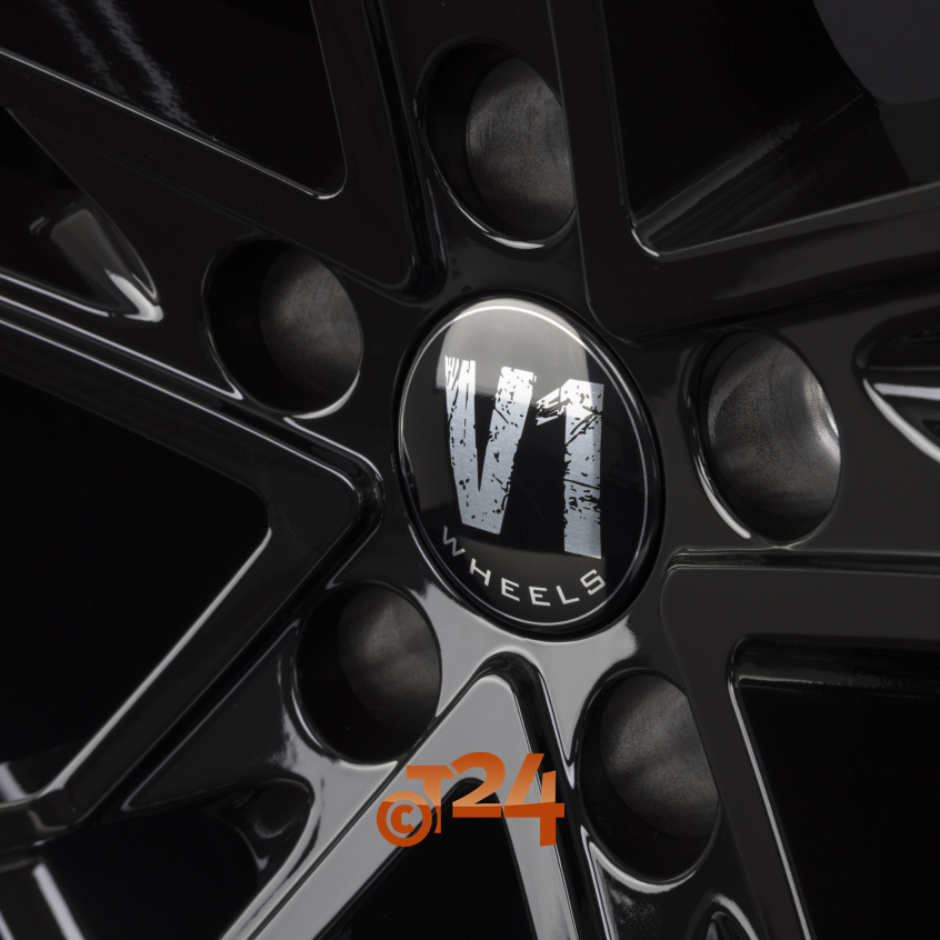 V7|Glossy Black 19