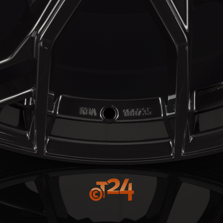 V7|Glossy Black 19