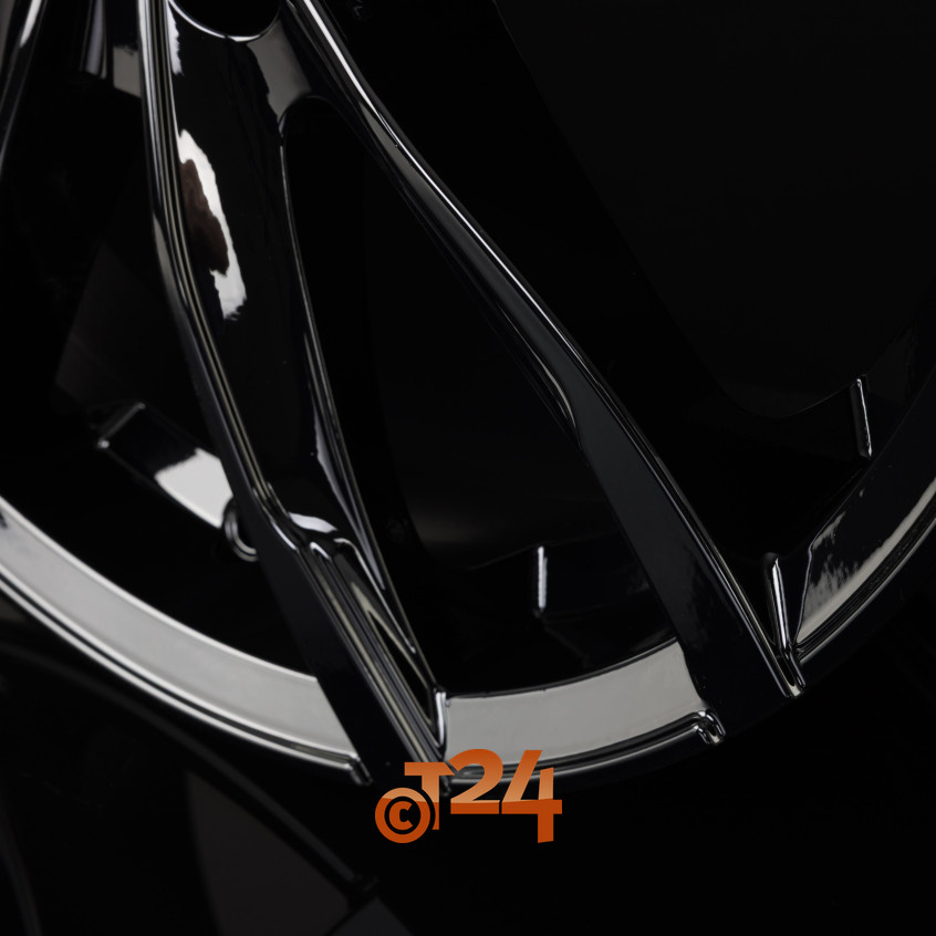 EVO001|Black Glossy 17