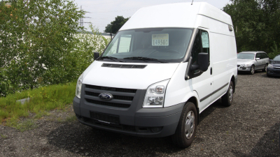 Mit Frontantrieb - Mit geschlossenem Aufbau